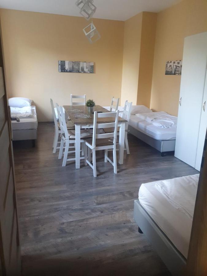 Pension 11 Apartments By Lorenc Berlin Kültér fotó