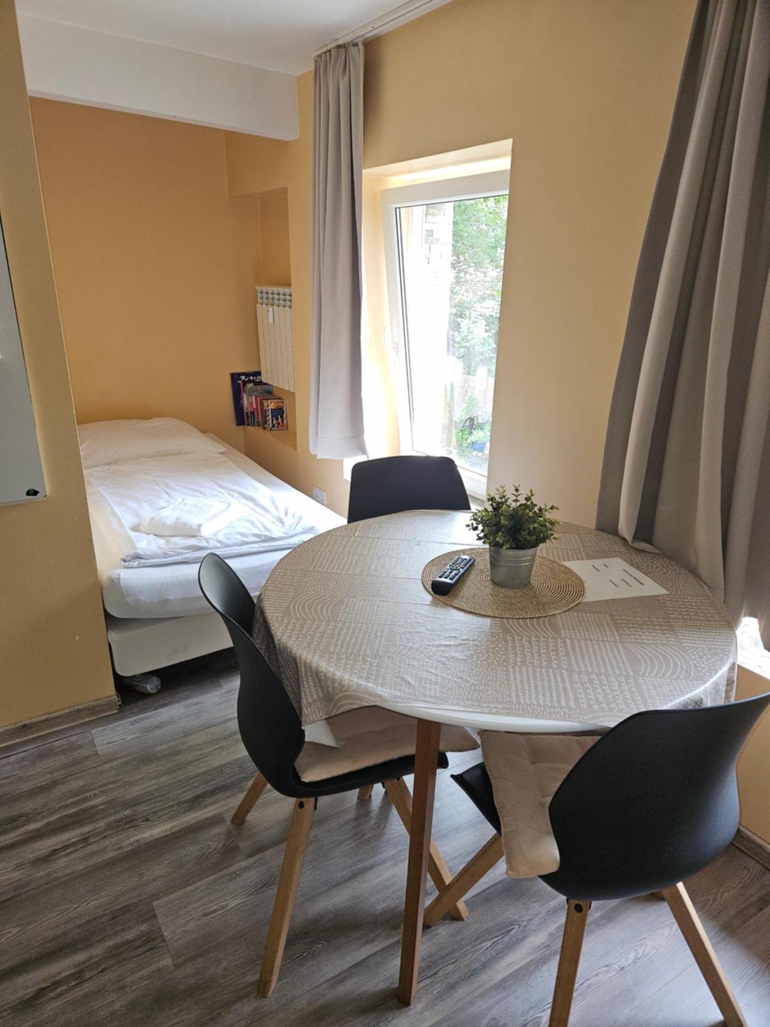Pension 11 Apartments By Lorenc Berlin Kültér fotó