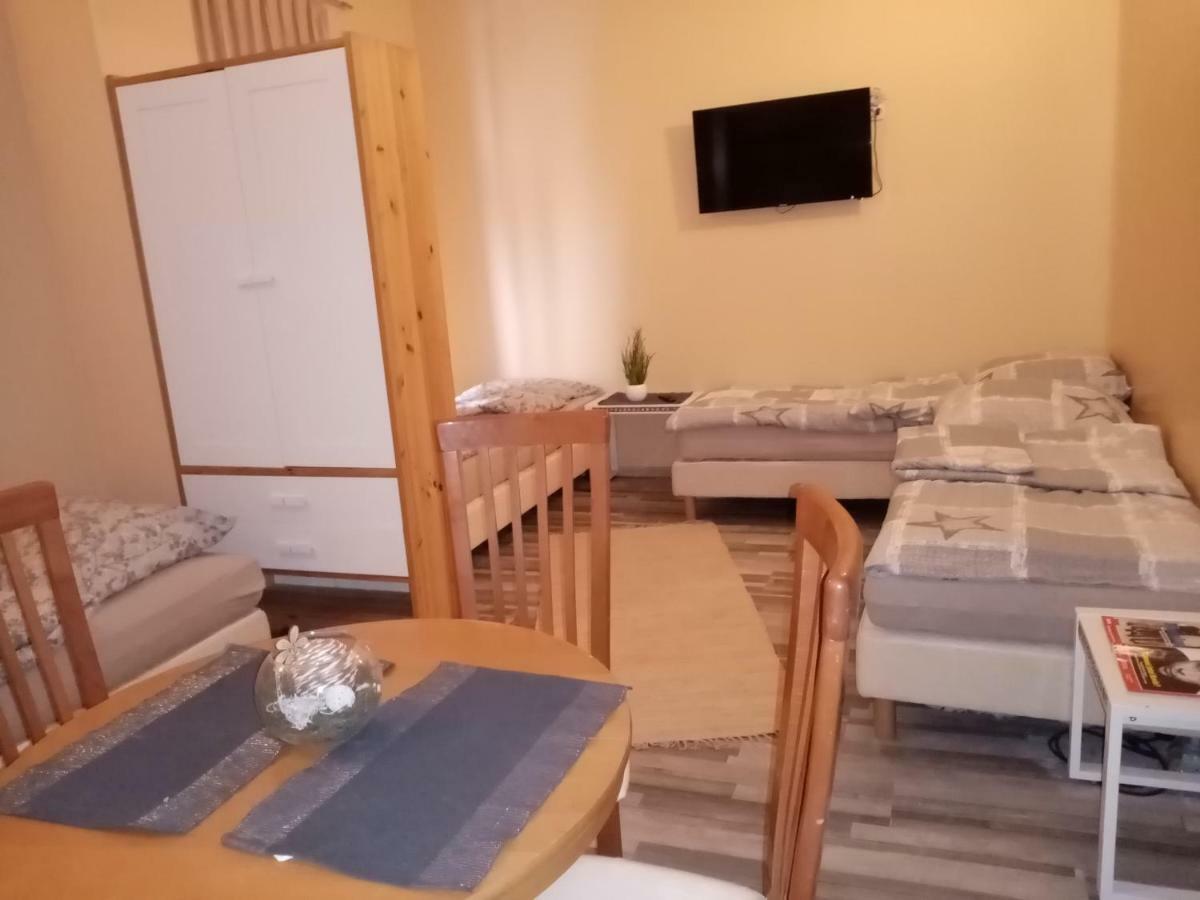 Pension 11 Apartments By Lorenc Berlin Kültér fotó