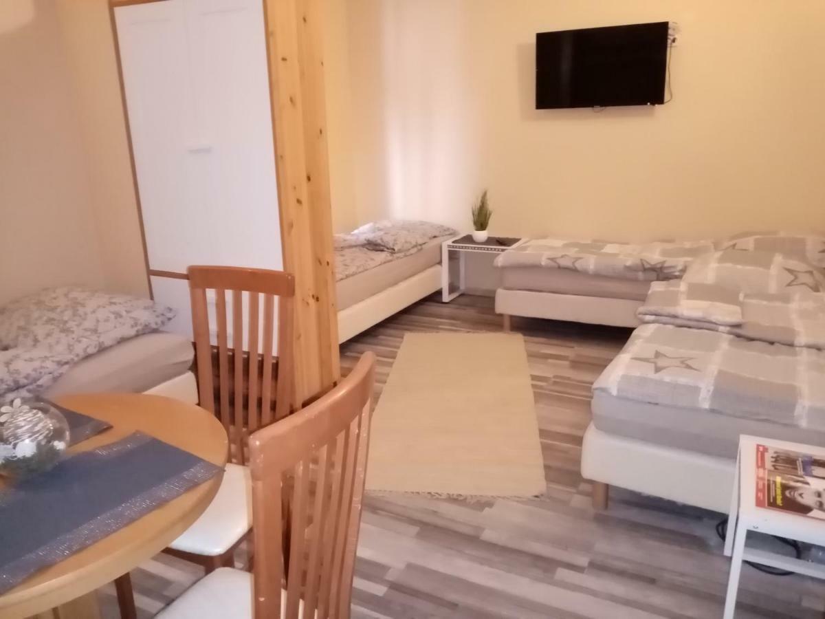 Pension 11 Apartments By Lorenc Berlin Kültér fotó
